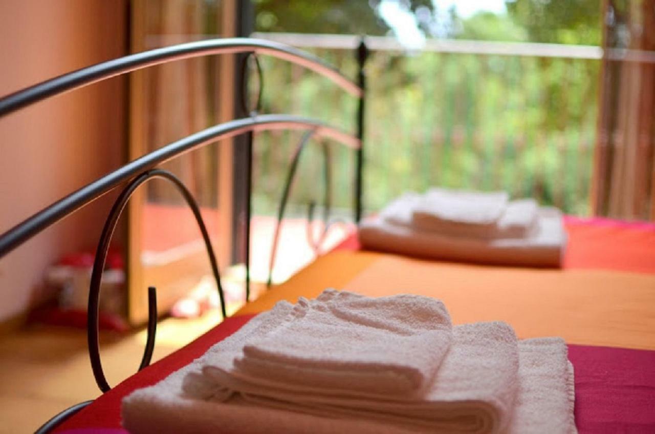 B&B Le Tre Rose Di Maria Pedara Exterior photo